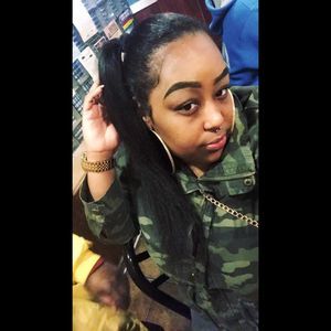 Meet your Posher, Lucky